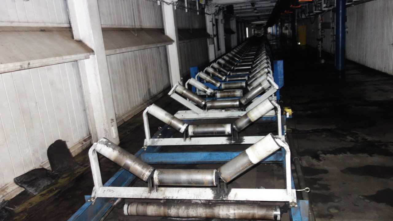 LOT OF APPROXIMATELY 100 FEECO COAL SHUTTLE CONVEYOR IDLER - POWER GENERATORS