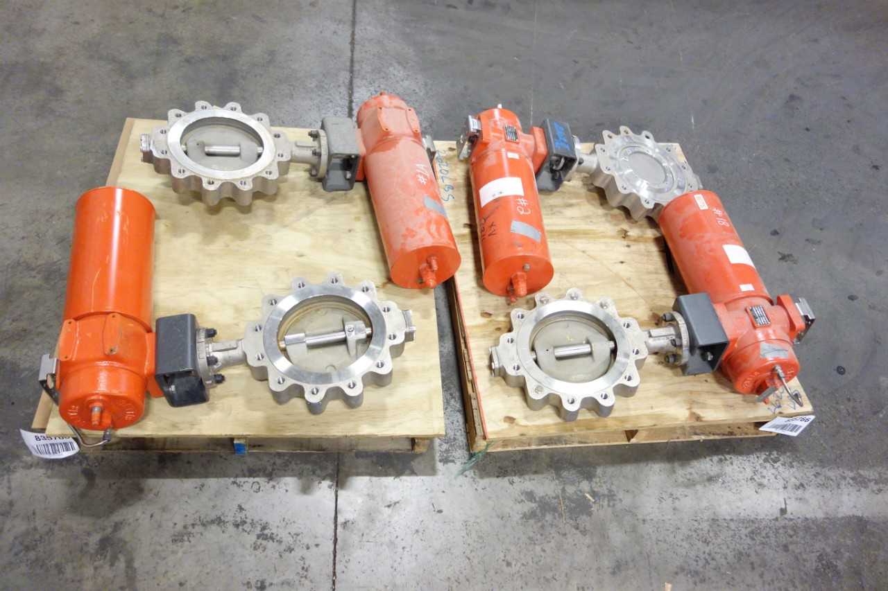 2 PALLETS OF ASSORTED BETTIS PNEUMATIC ACTUATORS WITH VANESSA BUTTERFLY VALVES - VALVES