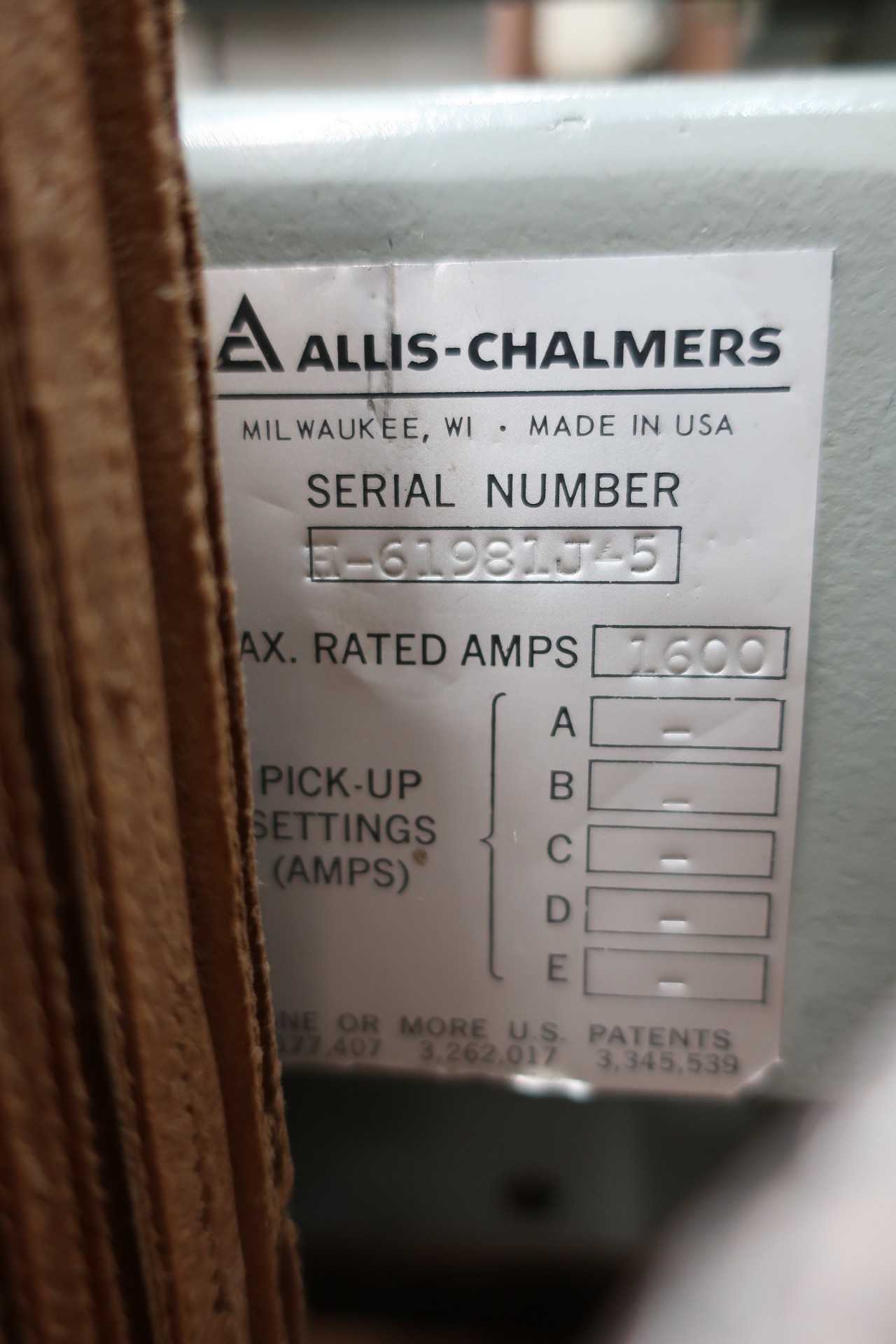 ALLIS CHALMERS LA-1600 AIR CIRCUIT BREAKER - SWITCHGEAR