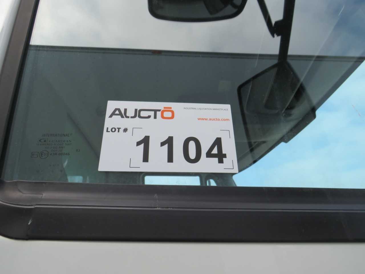 2003 INTERNATIONAL 7400 DT466 6X4 TRUCK - CONTENTS NOT INCLUDED - HYDRO EXCAVATOR TRUCKS