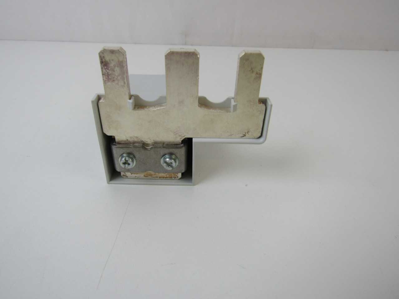 Lot of Quantity 32x XTCEXPLKG Contactors - CONTACTORS