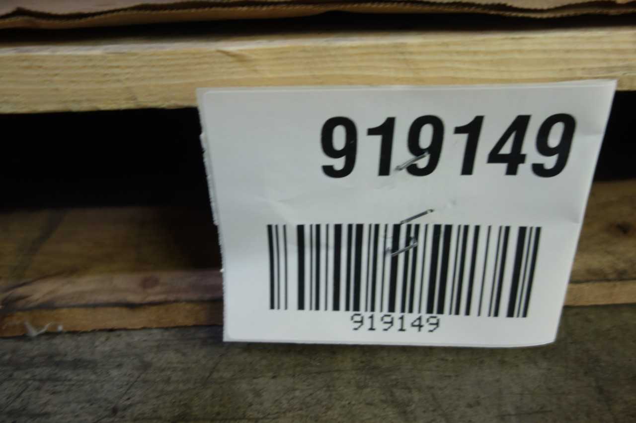 PALLET OF ASSORTED CLAMPS AND VICES - HAND TOOLS