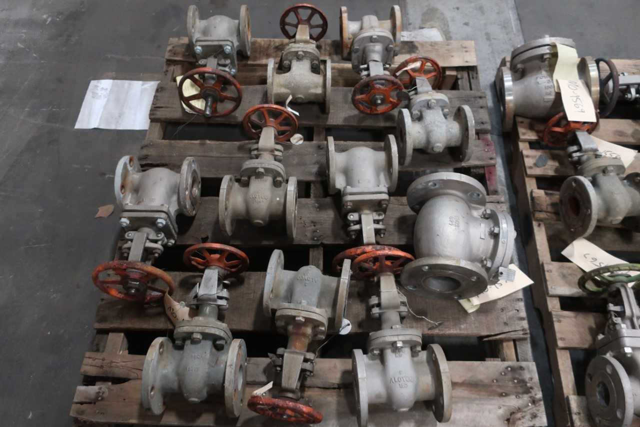 2 PALLETS OF ASSORTED VALVES 2IN & 3IN - VALVES