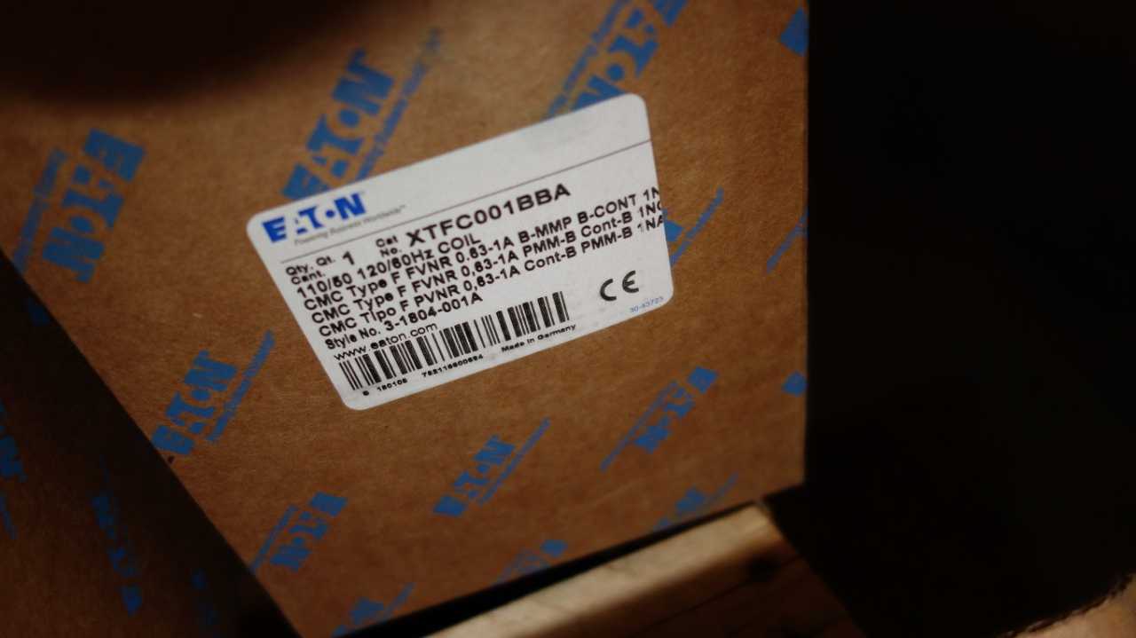 1 PALLET OF ASSORTED EATON ELECTRICAL, CONTACTOR PARTS - ELECTRICAL COMPONENTS