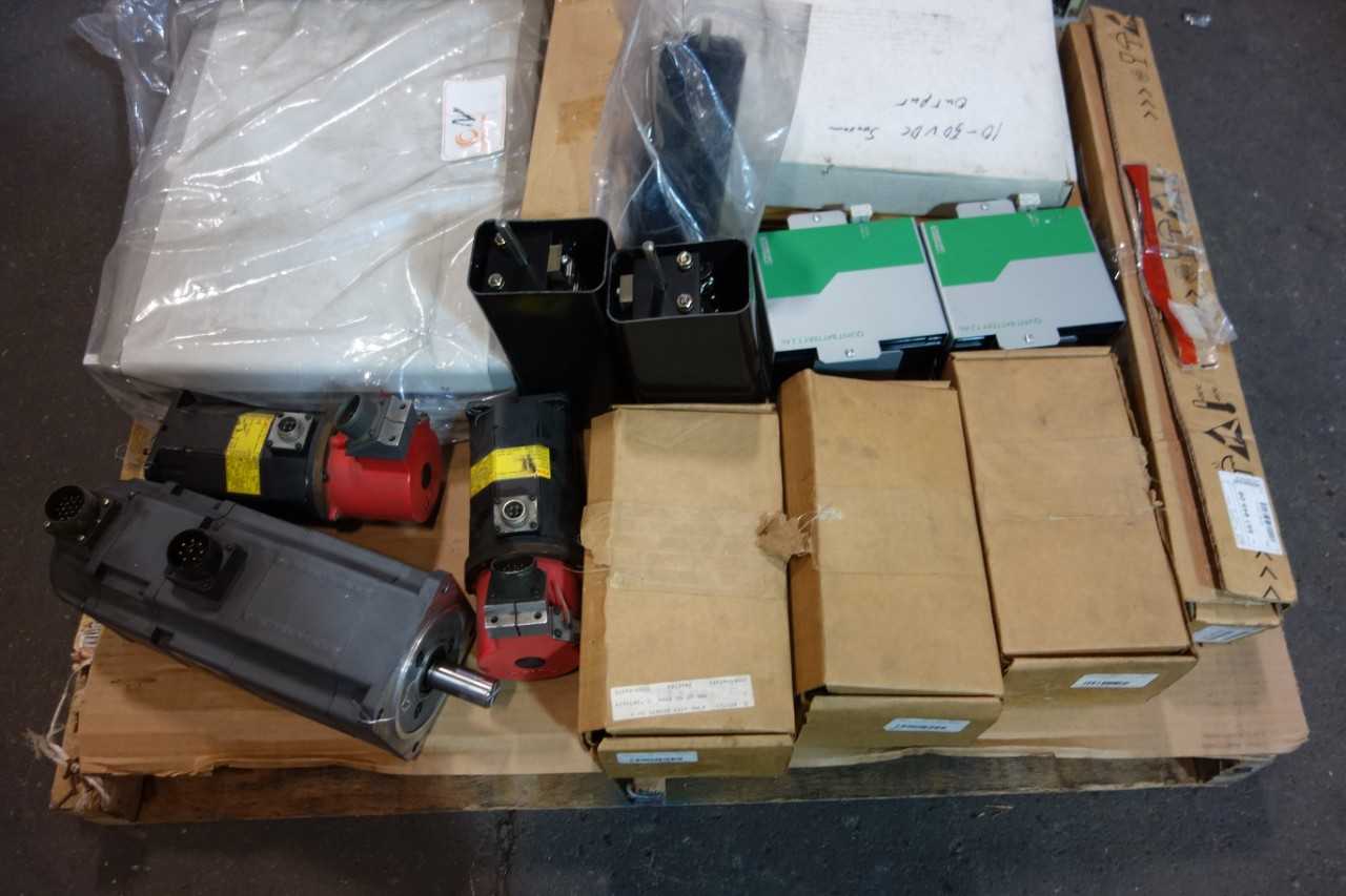 1 PALLET OF ASSORTED SERVO MOTORS, MOTOR DRIVES, POWER SUPPLY MODULES- FANUC, ABB, MITSUBISHI - SERVO