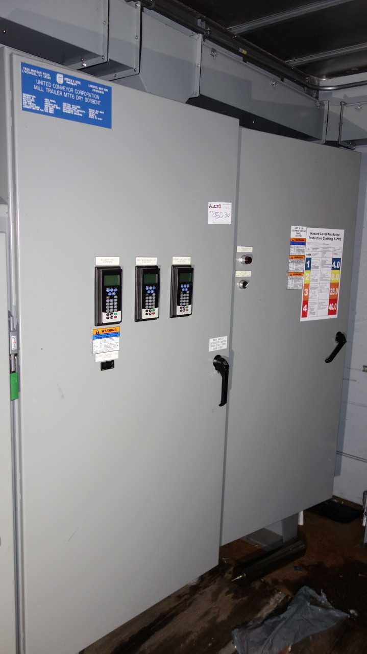 DSI TRAILER CONTROL MOTOR DRIVE PANEL W/ ALLEN BRADLEY POWERFLEX 700 - MOTOR DRIVES