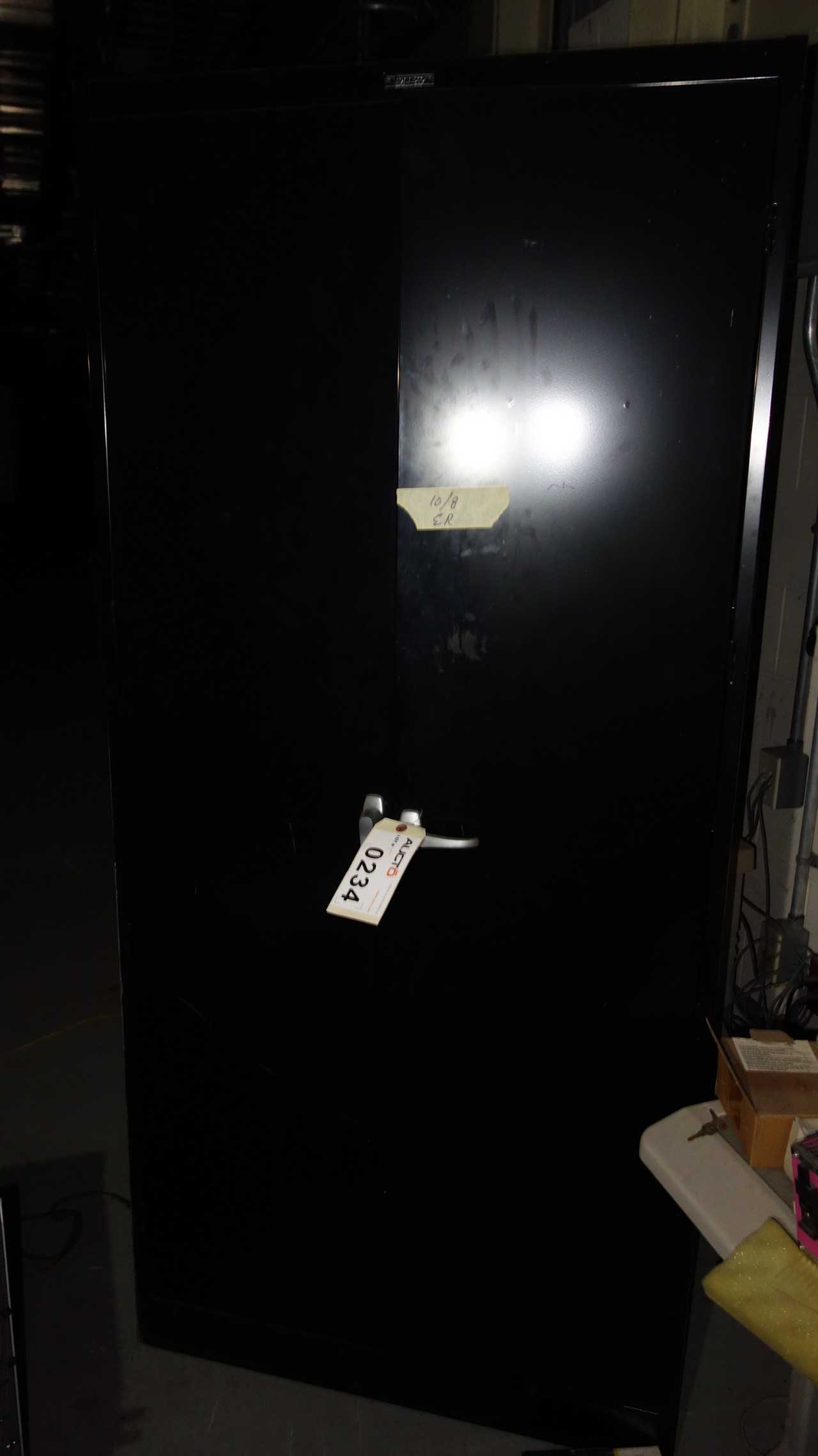 Metal 2 DOOR CABINET w 5 SHELVES - TOOL STORAGE