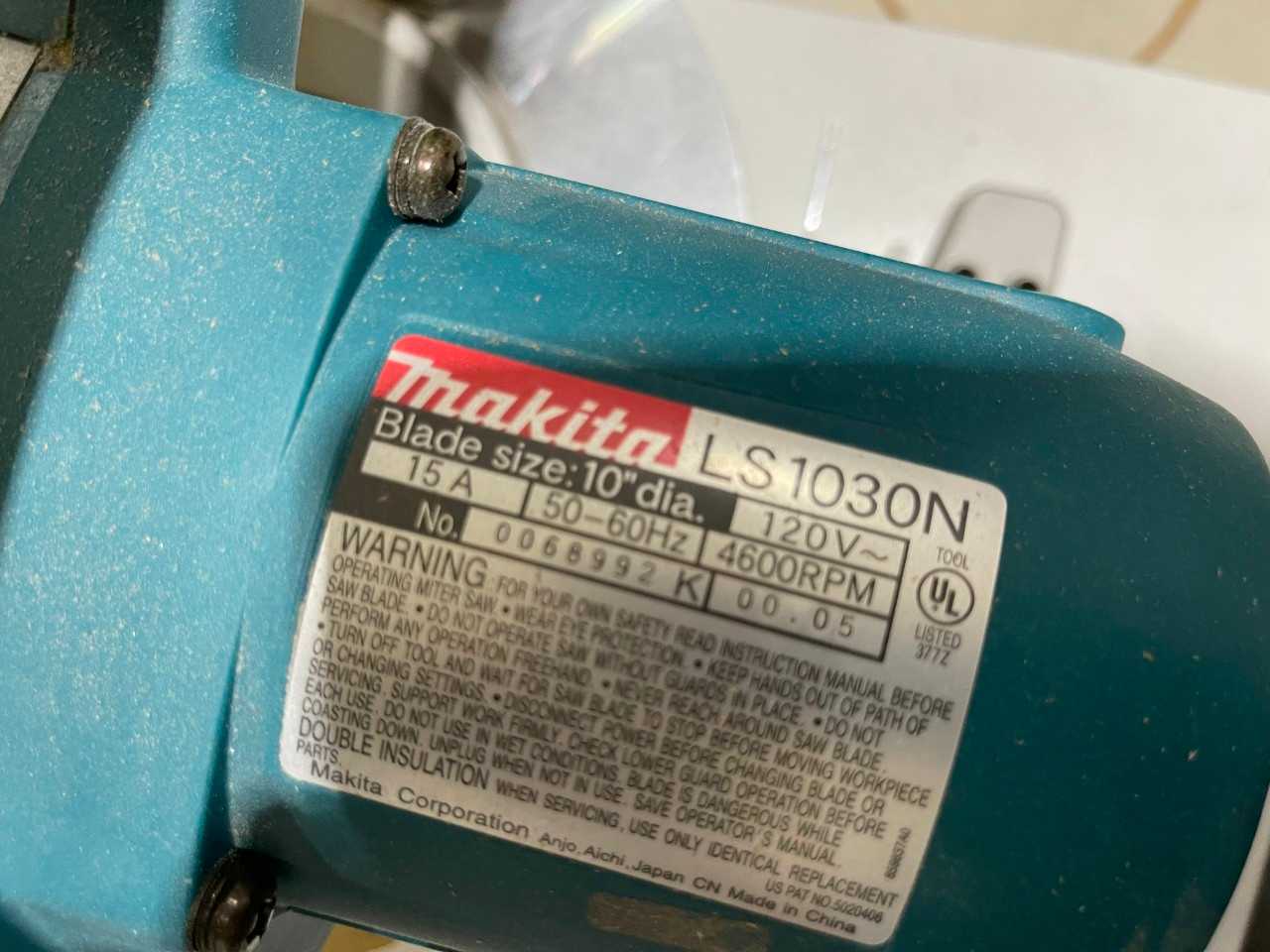 Makita 10" Chop Saw on Stand - ELECTRIC POWER TOOLS