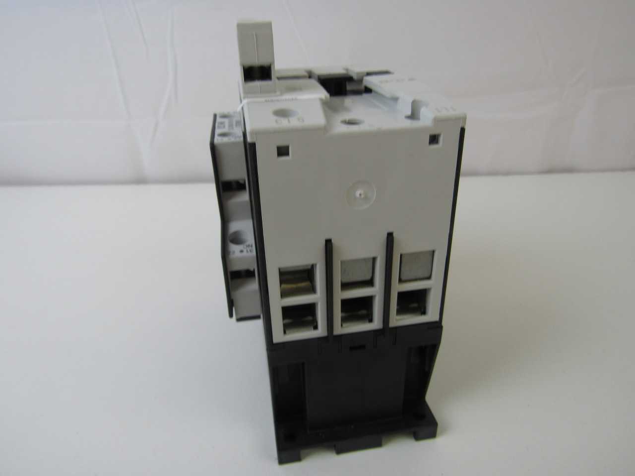 Quantity of 23x XTCE065DS1T Contactors - CONTACTORS