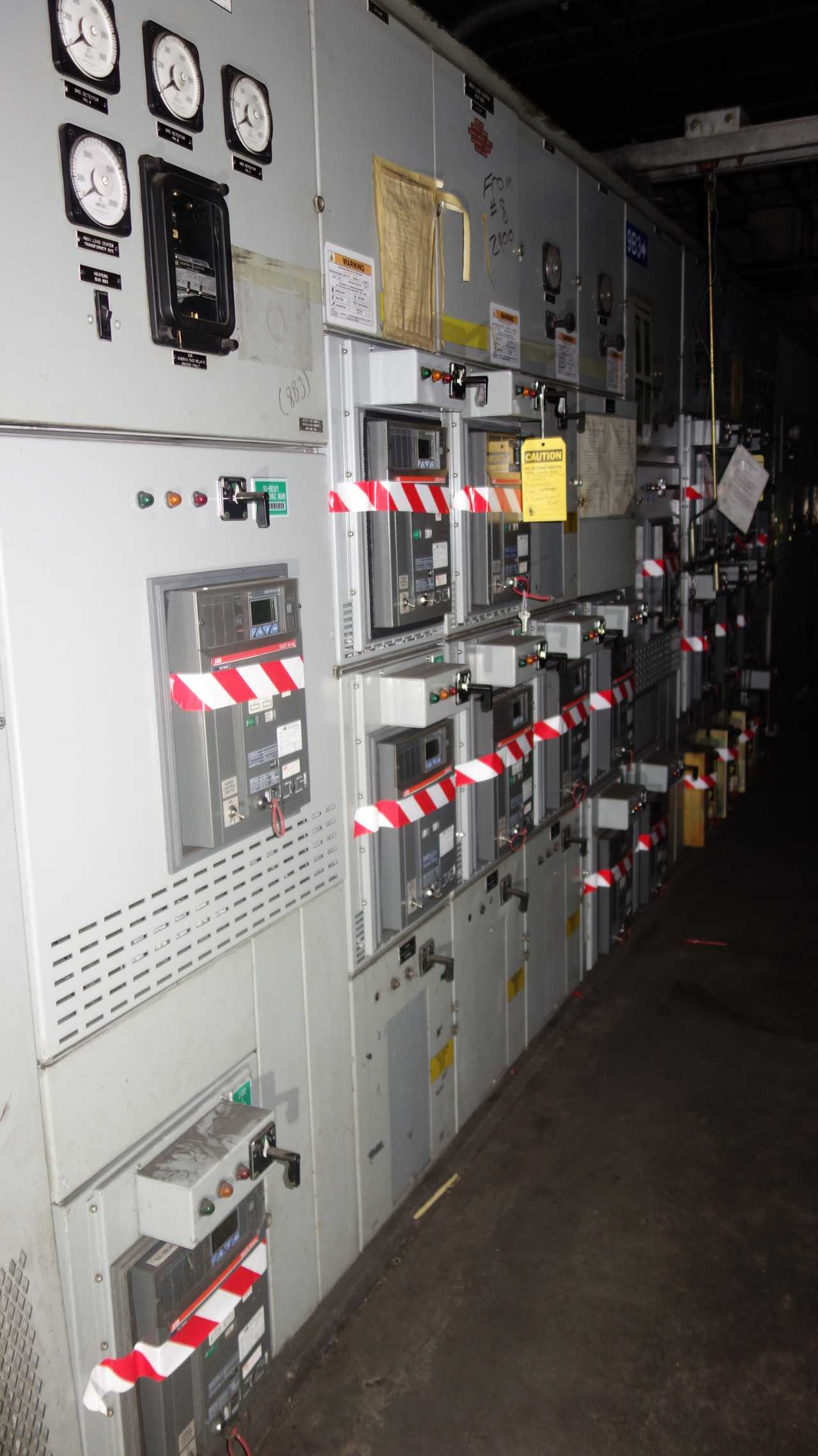 X10 SECTIONS OF ABB SACE EMAX SWITCHGEAR BREAKERS - CIRCUIT BREAKERS