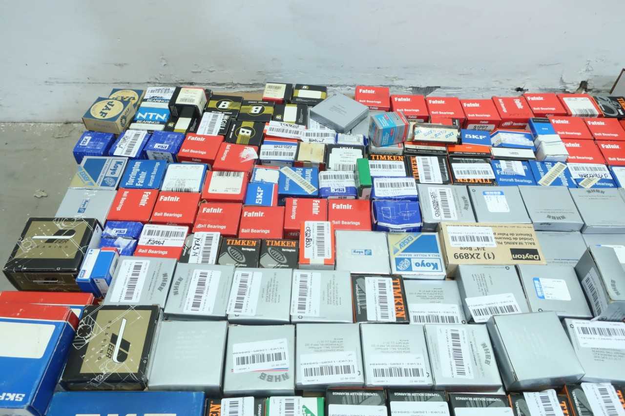 PALLET OF ASSORTED BEARINGS - BEARINGS