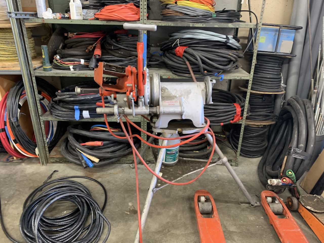 Ridgid 300 Pipe Threader - ELECTRIC POWER TOOLS