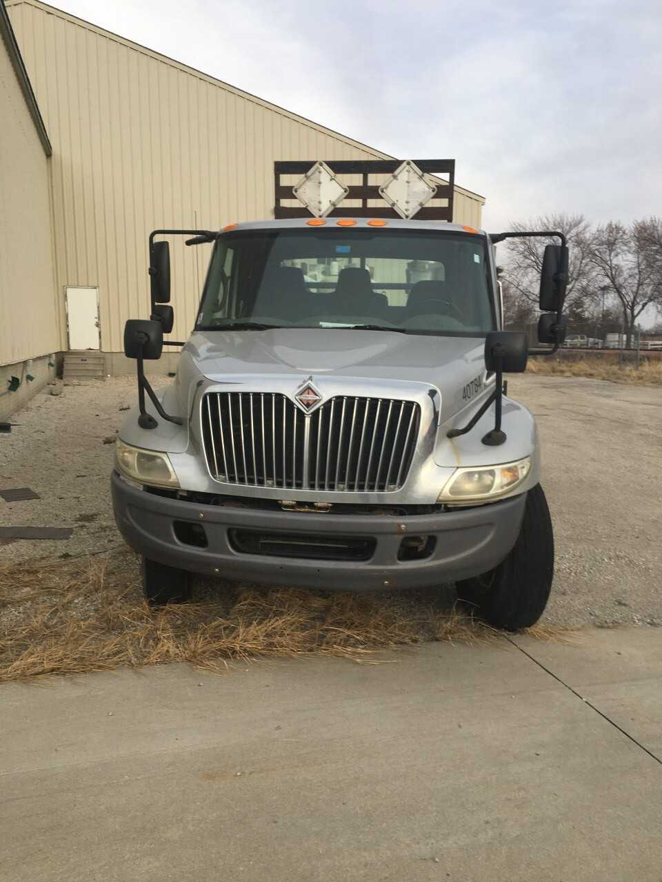 2007 International 4300 Pallet - HYDRO EXCAVATOR TRUCKS