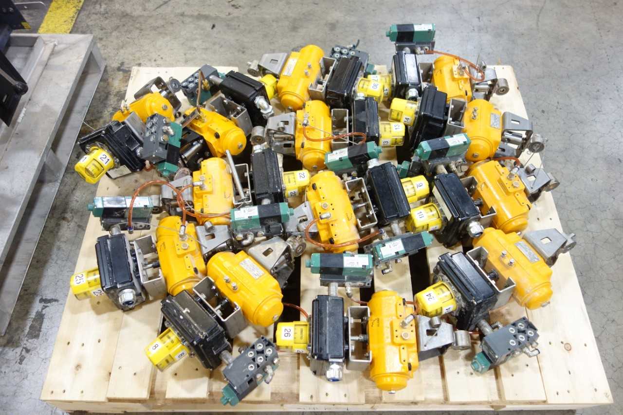 1 PALLETS OF HYTORK-71 CONTROL VALVES - CONTROL VALVE