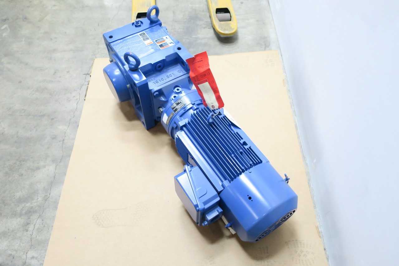 SUMITOMO LHYMS15-4C145A-Y3-B-28 62.5RPM 15HP GEARMOTOR - ELECTRIC MOTORS