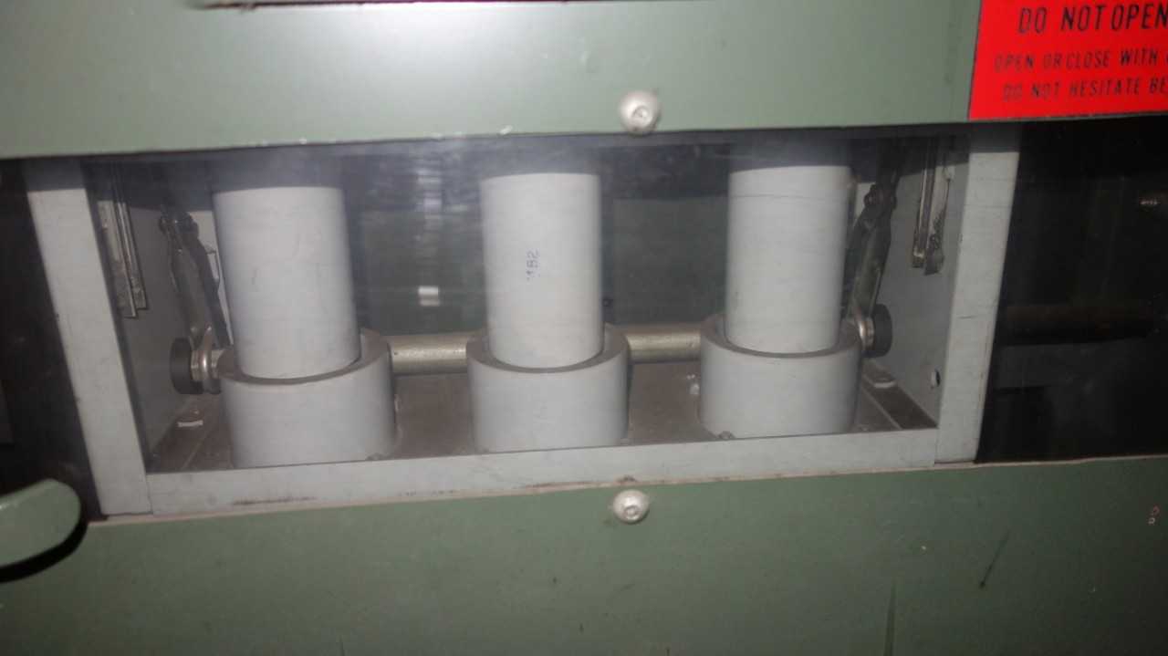 LOT OF 2 2.3KV-AC 2300V-AC POWER SUPPLY DISCONNECT (DELAYED REMOVAL) - ELECTRIC MOTORS