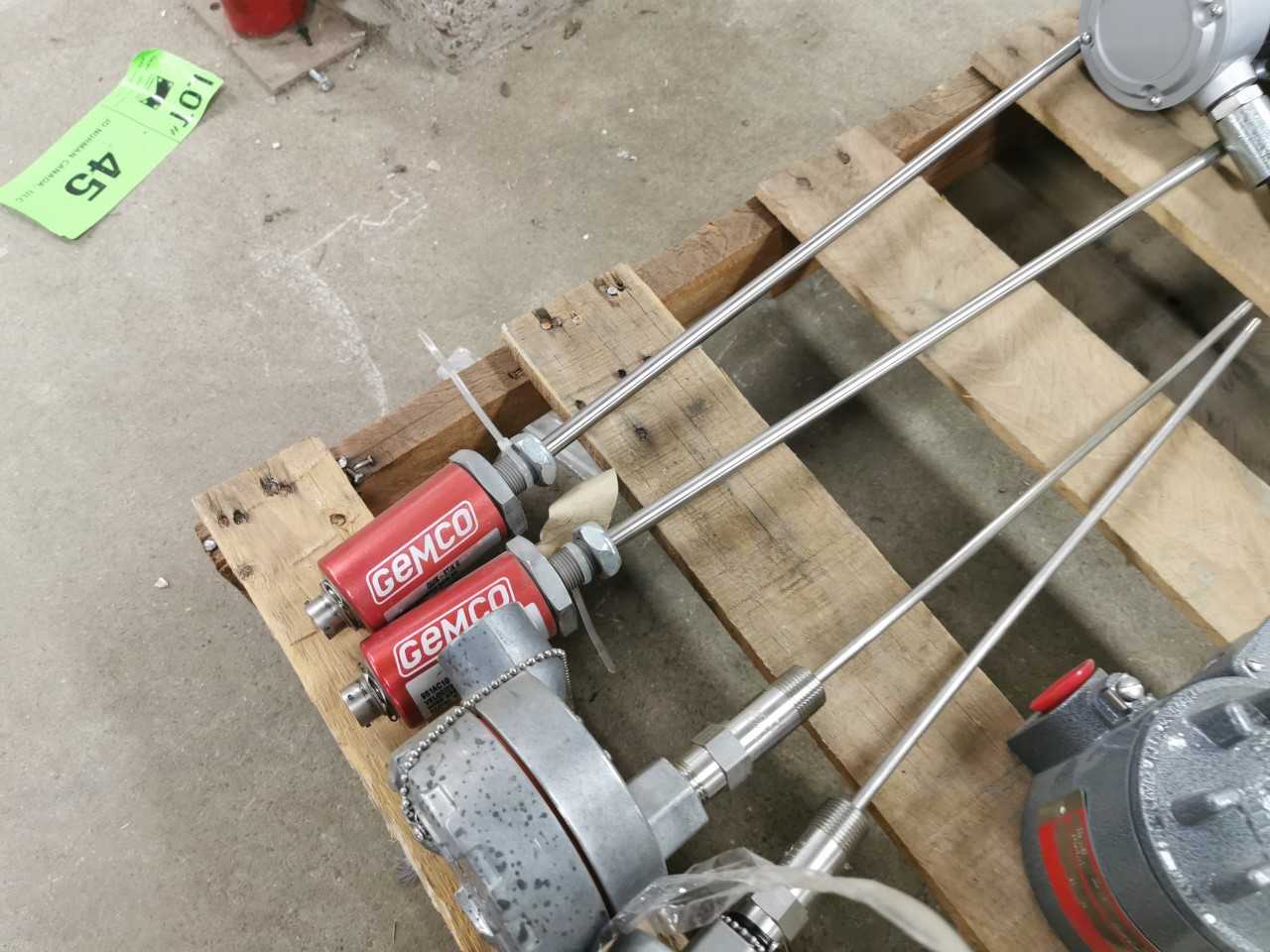 Pallet of sensors & gages - INSTRUMENTATION