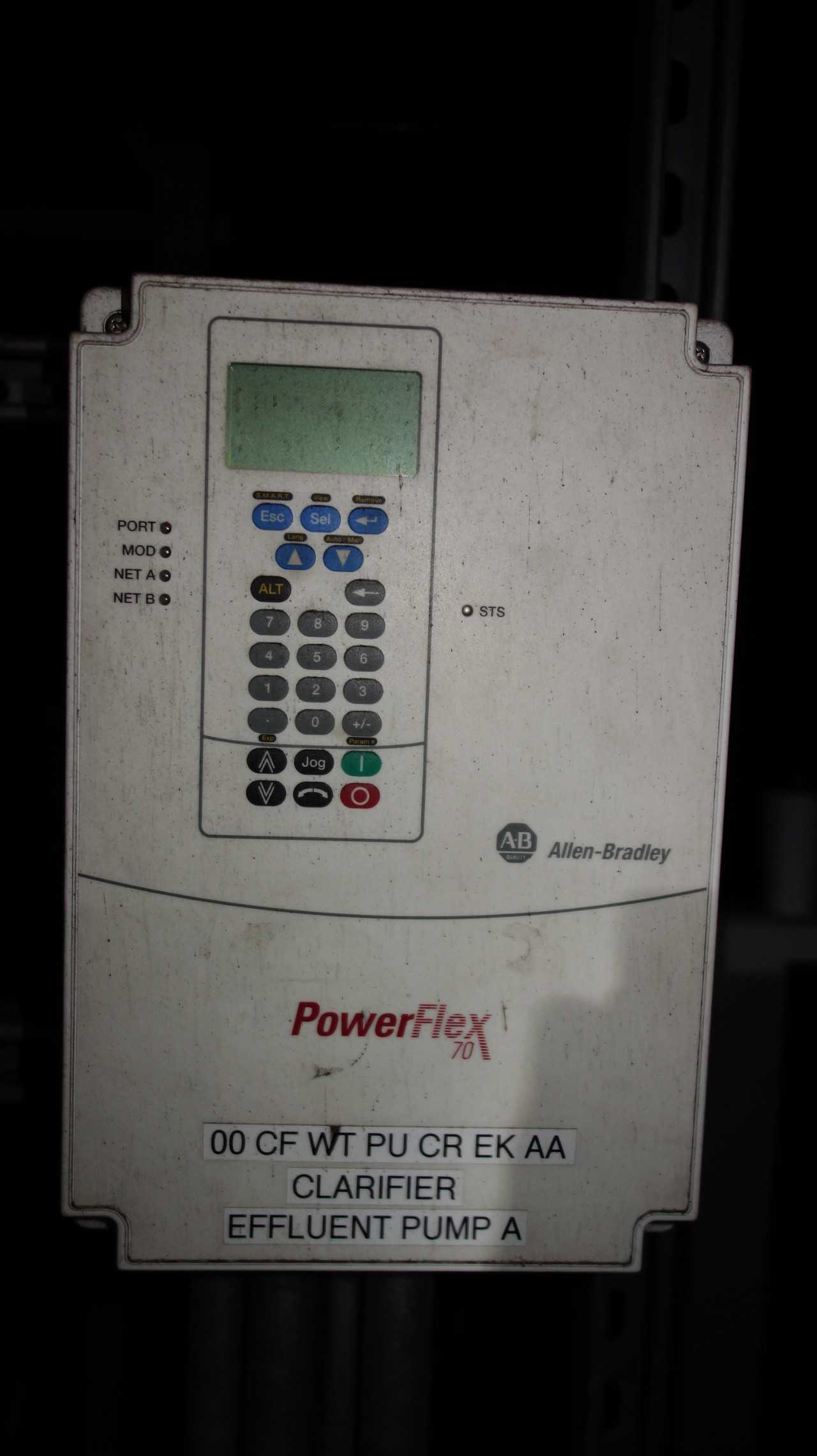LOT OF 2 ALLEN BRADLEY POWERFLEX 70 7.5HP AC DRIVES - MOTOR DRIVES