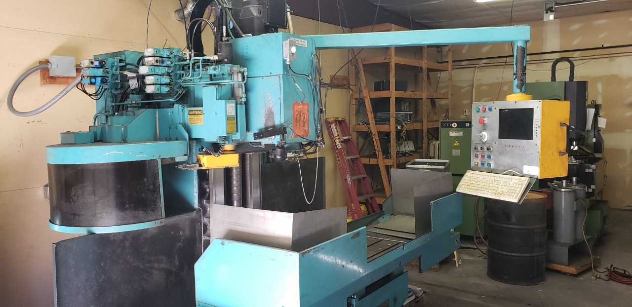 Cincinnati Milicron 900MC Vertical Machining Center - VERTICAL MACHINING CENTERS Cincinnati Milicron 900MC Vertical Machining Center - VERTICAL MACHINING CENTERS