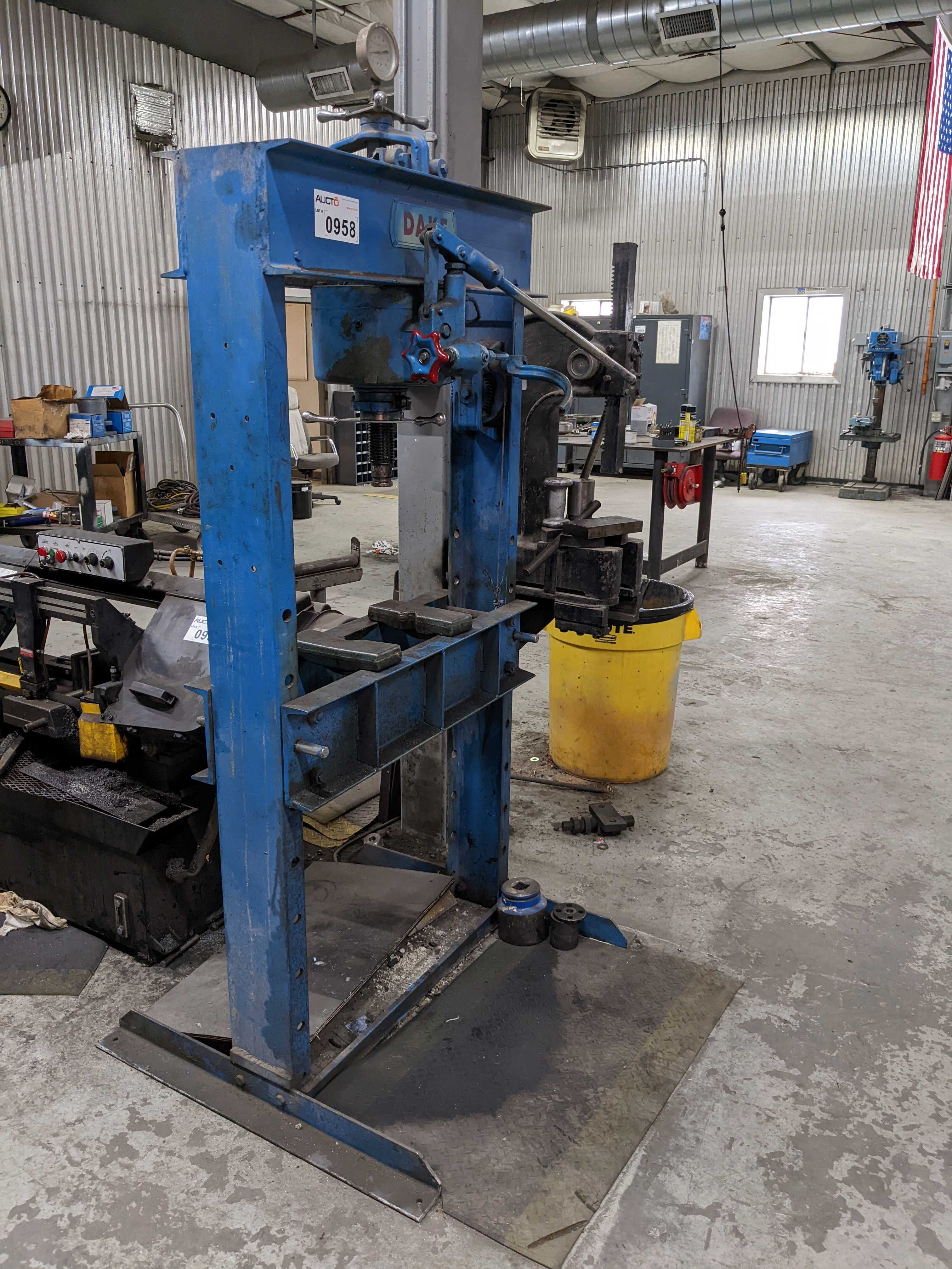 HYDRAULIC SHOP PRESS - HYDRAULIC WORKSHOP PRESS
