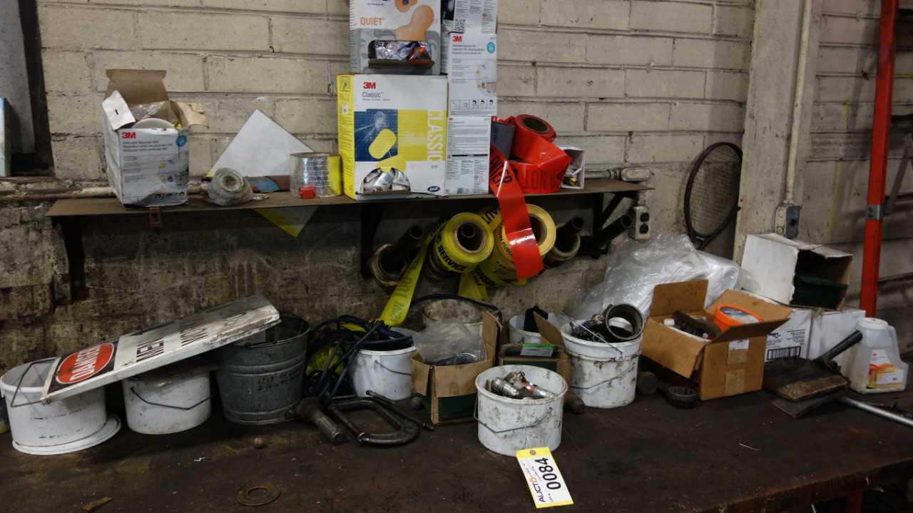 PROFESSIONAL TOOL WORK TABLE W/ CONTENTS - TOOL STORAGE