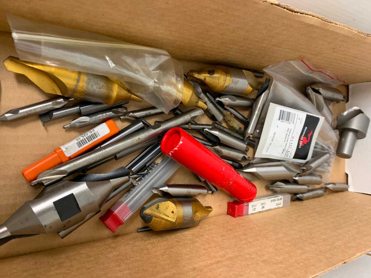 Assorted center drills - ELECTRIC POWER TOOLS