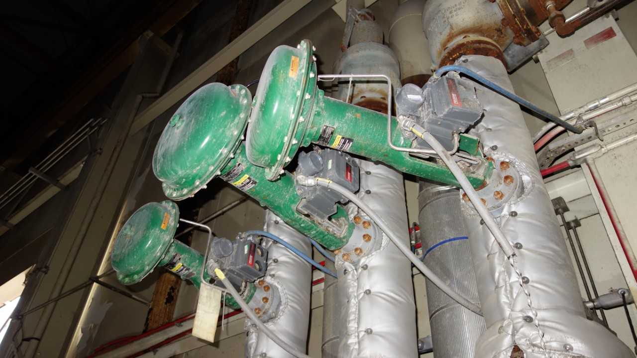LOT OF 3 FISHER EZ-667 4IN CONTROL VALVES W/ DVC5010 - CONTROL VALVE
