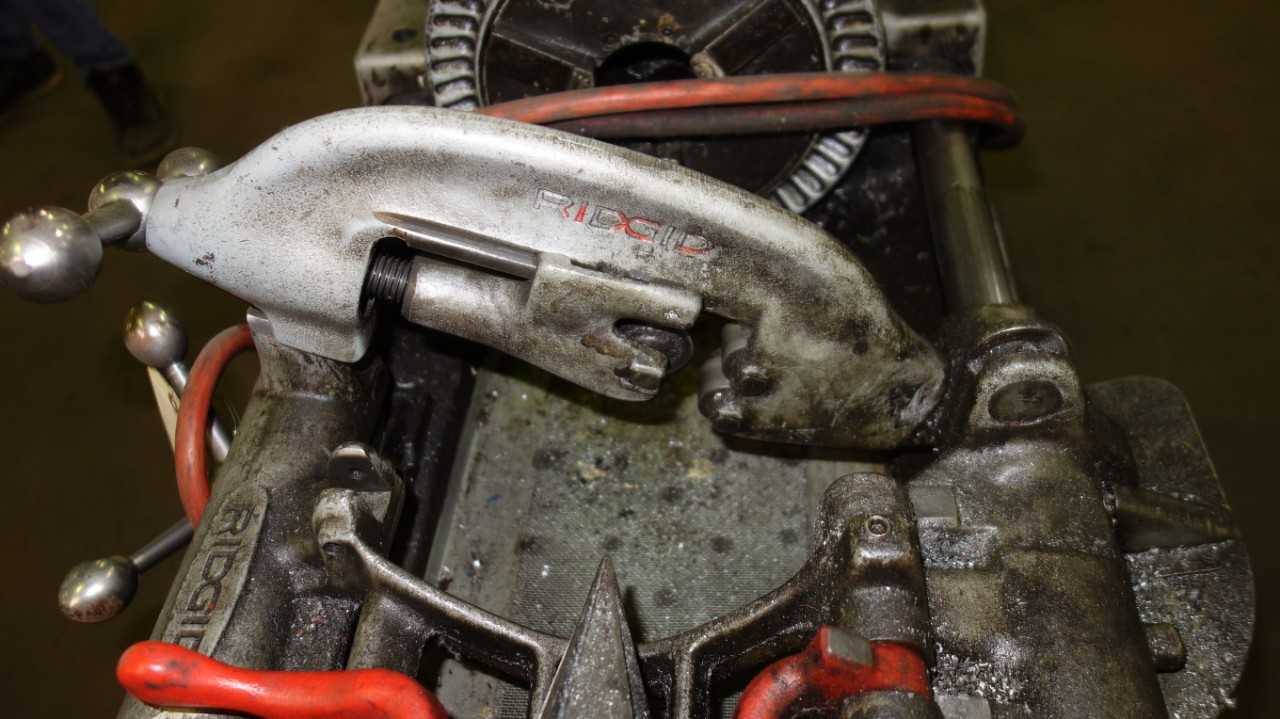 RIDGID 535 AUTOMATIC PIPE THREADER - MACHINING ACCESSORIES & TOOLING