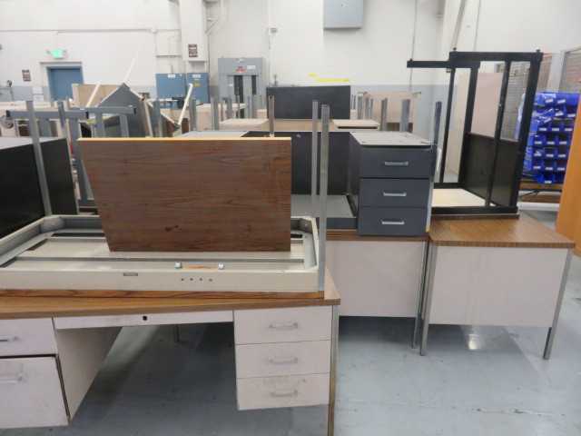 Metal Desks (16) at least, (lot) - MISCELLANEOUS
