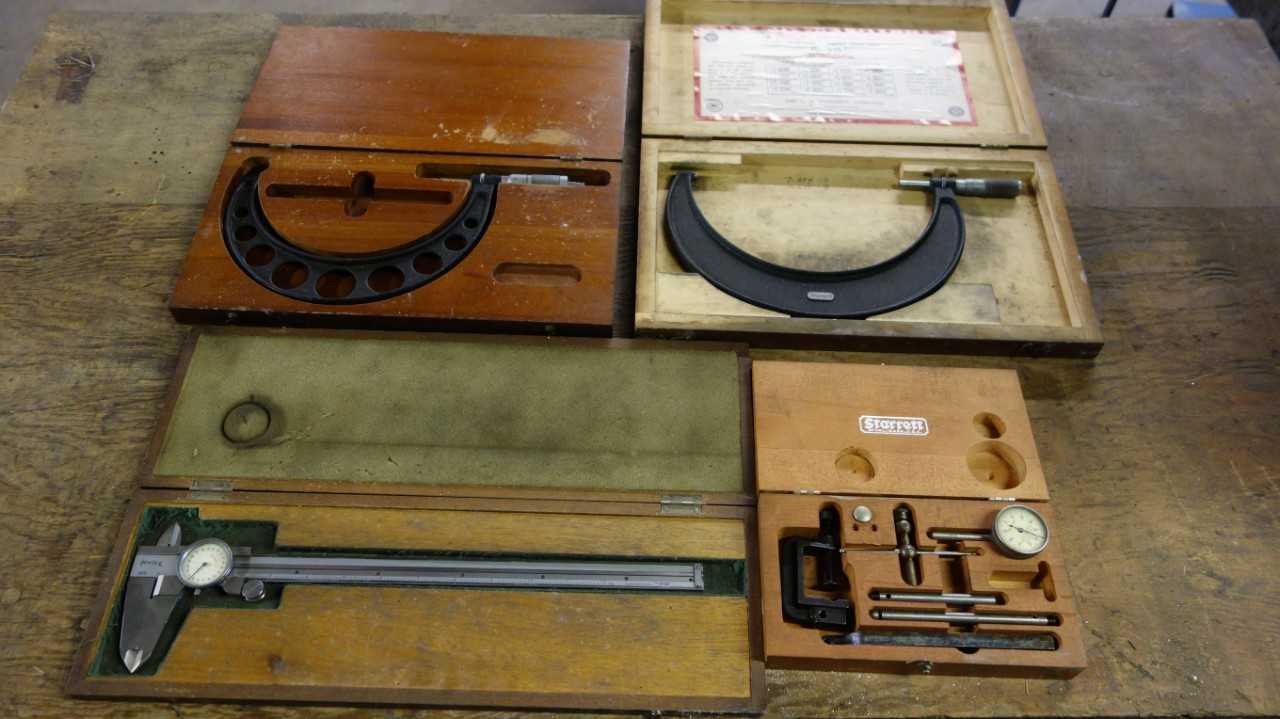 LOT OF 4 ASSORTED MEASUREMENT TOOLS, CALIPERS, MICROMETERS, DIAL INDICATORS, STARRETT, BROWN & SHARPE - ELECTRIC POWER TOOLS