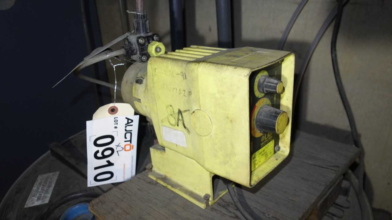 LOT OF 2 LMI MILTON ROY A151-95S 24GPD 115V-AC METERING PUMP - METERING PUMP