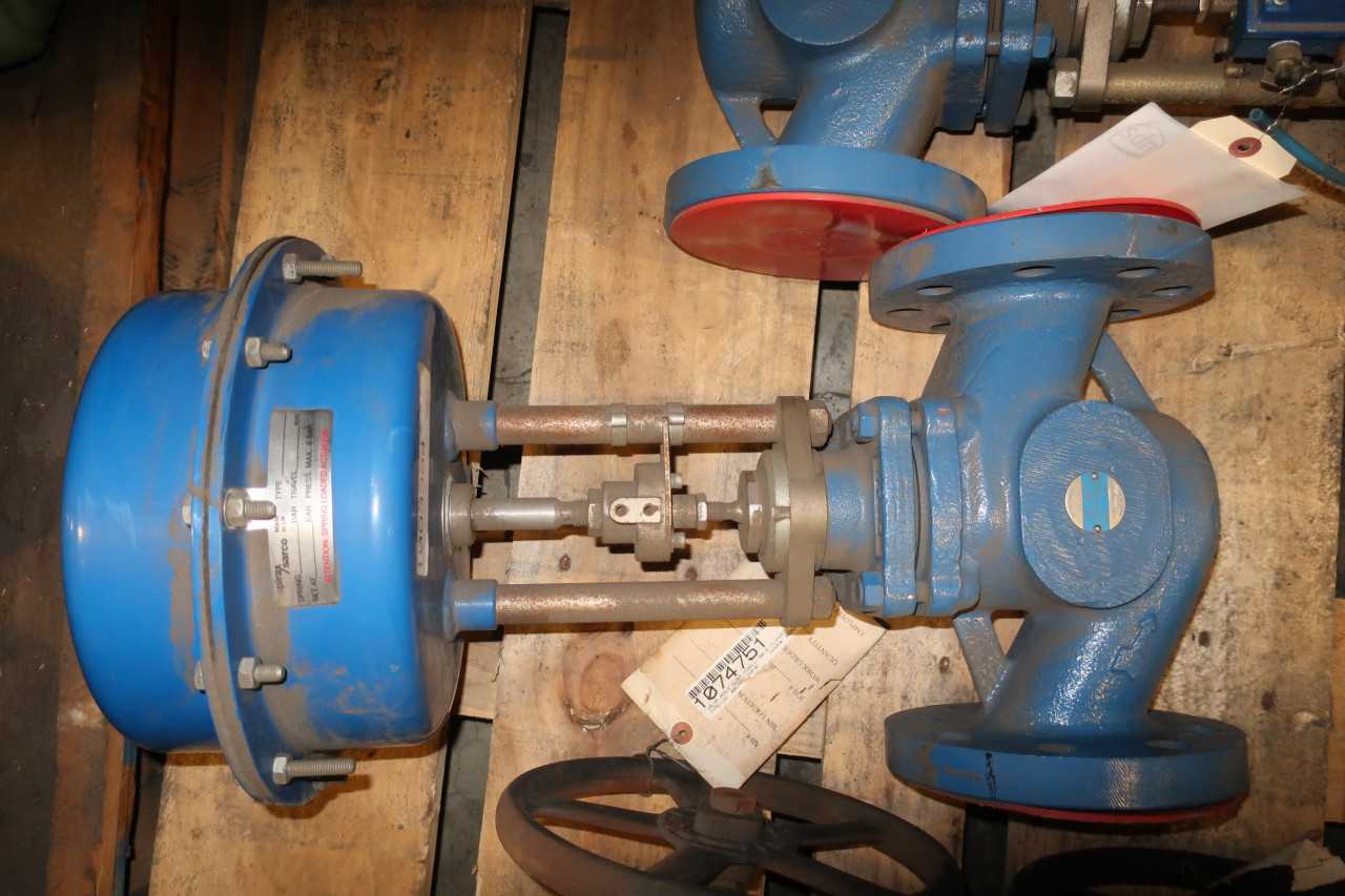 LOT OF 2 SPIRAX SARCO CONTROL VALVES KE43 - CONTROL VALVE