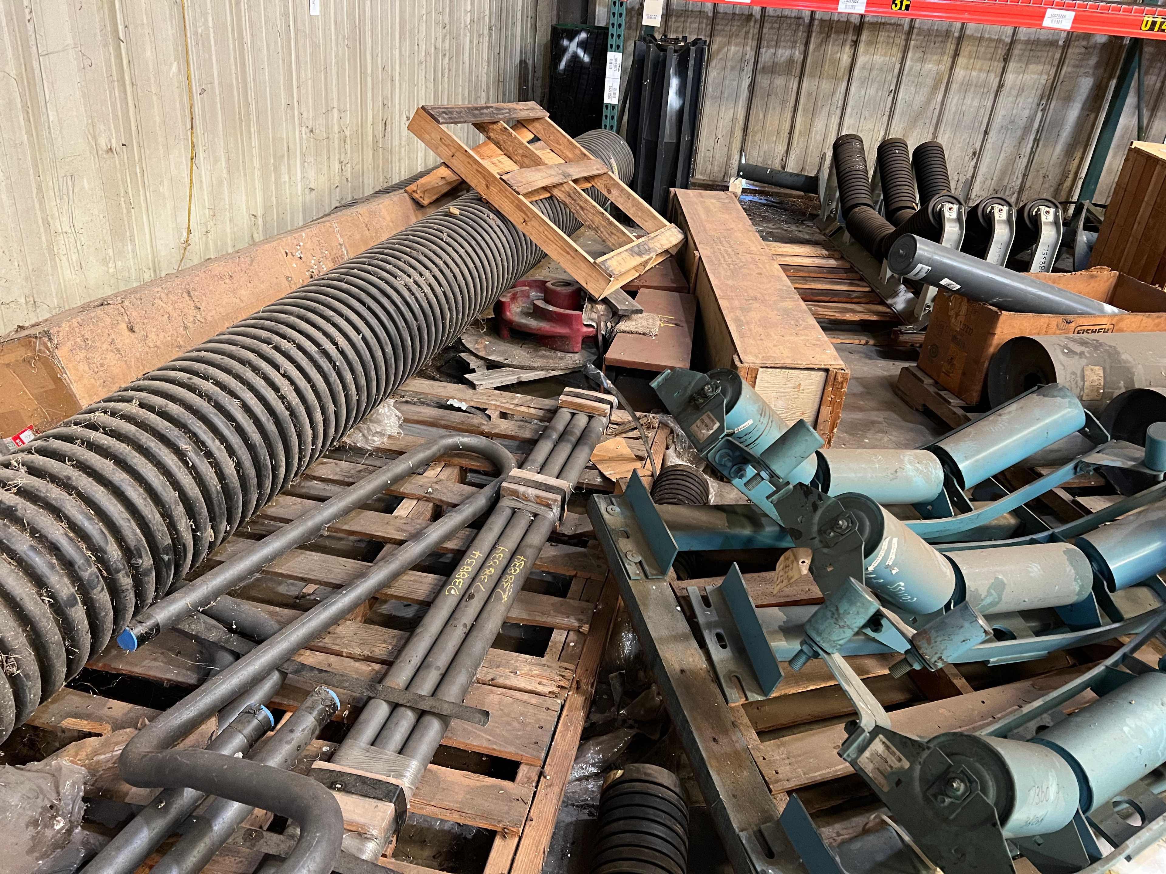 CONTENTS OF RACKING (RACKING NOT INCLUDED) - PALLET RACKING