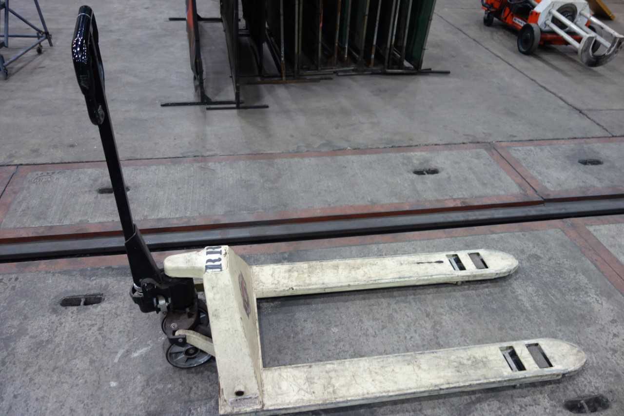 Jet Premium 6000 lb Manual Pallet Jack - MANUAL PALLET JACKS