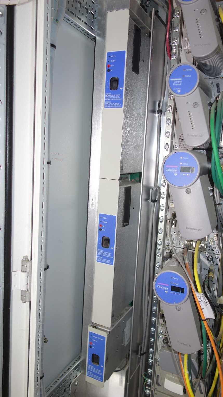 HONEYEWELL BURNER MANAGEMENT CONTROL PANEL - ELECTRICAL COMPONENTS