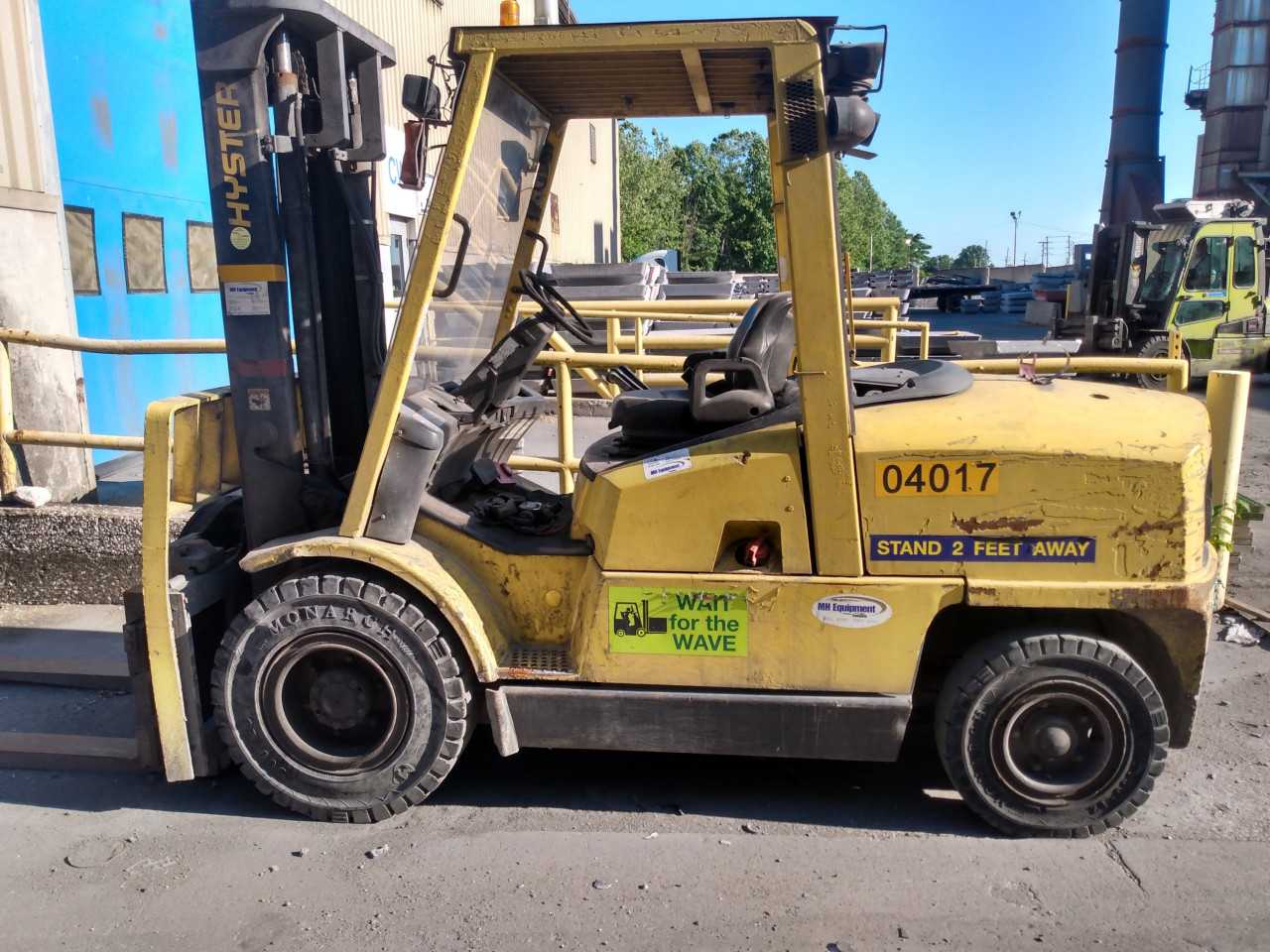 Hyster H110XM2 Gas Lift Truck - FORKLIFTS