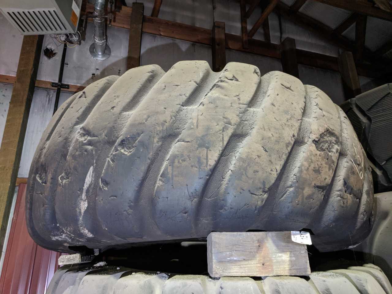 GOODYEAR 39 SUPERHARD ROCK LOCK 40.5/75 - INDUSTRIAL PARTS GOODYEAR 39 SUPERHARD ROCK LOCK 40.5/75 - INDUSTRIAL PARTS