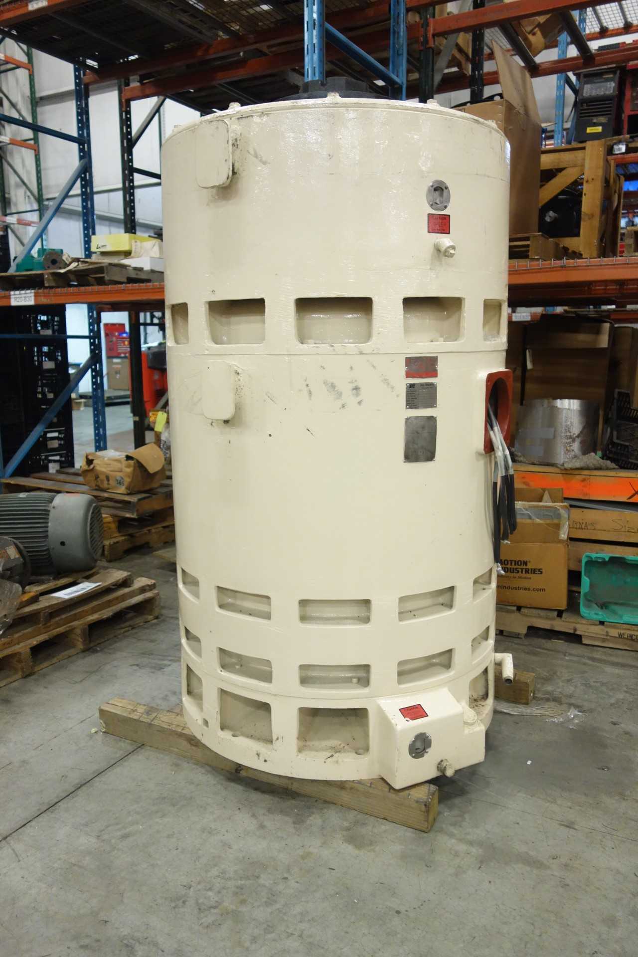 GENERAL ELECTRIC 600HP 4000V VERTICAL MOTOR - ELECTRIC MOTORS