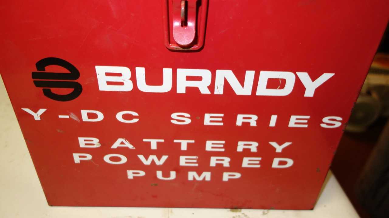 BURNDY Y700-DC BATTERY POWERED HYDRAULIC PUMP - ELECTRIC POWER TOOLS