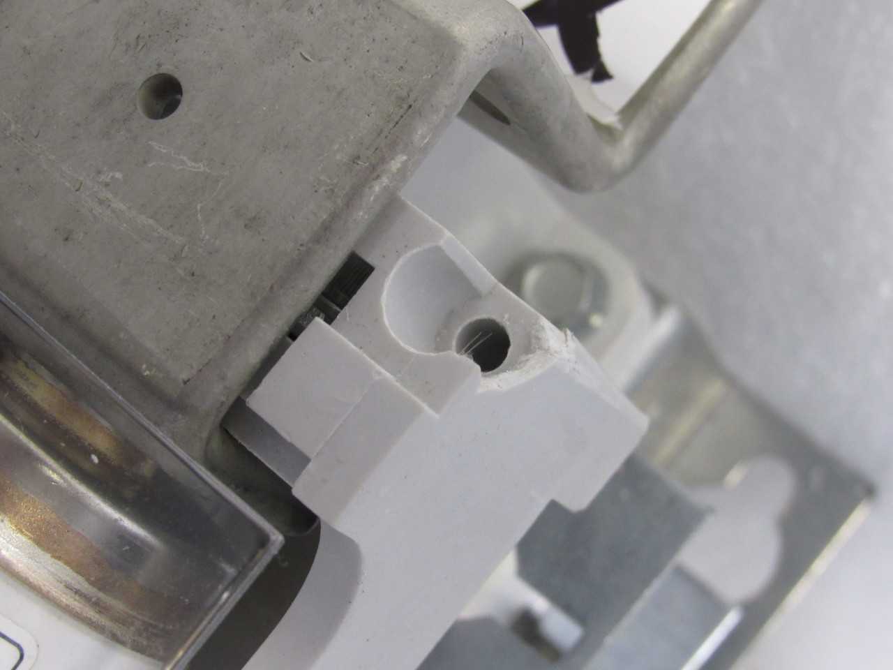 Schneider Electric AC Vacuum Contactor - CONTACTORS