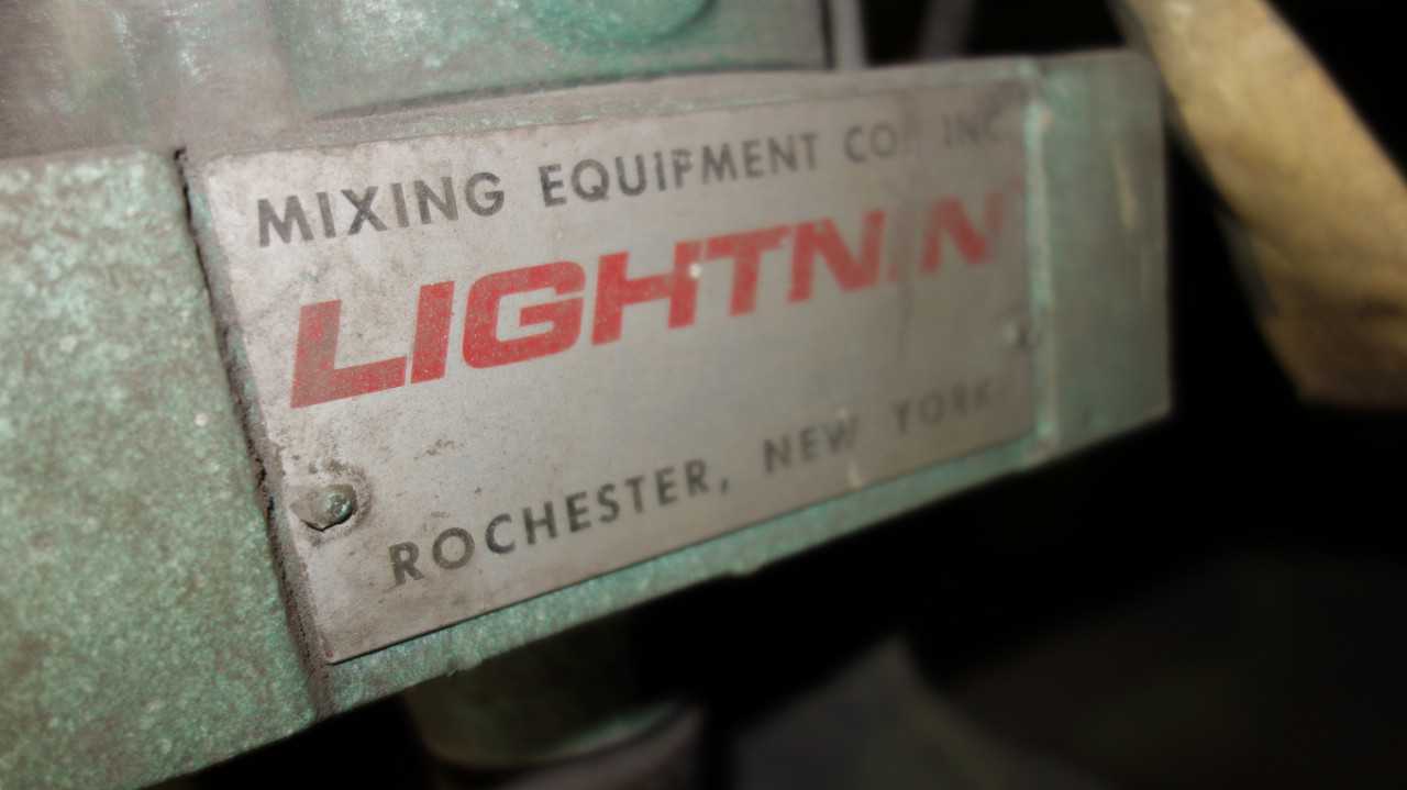 LOT OF 2 LIGHTNIN MIXERS 230V - MISCELLANEOUS