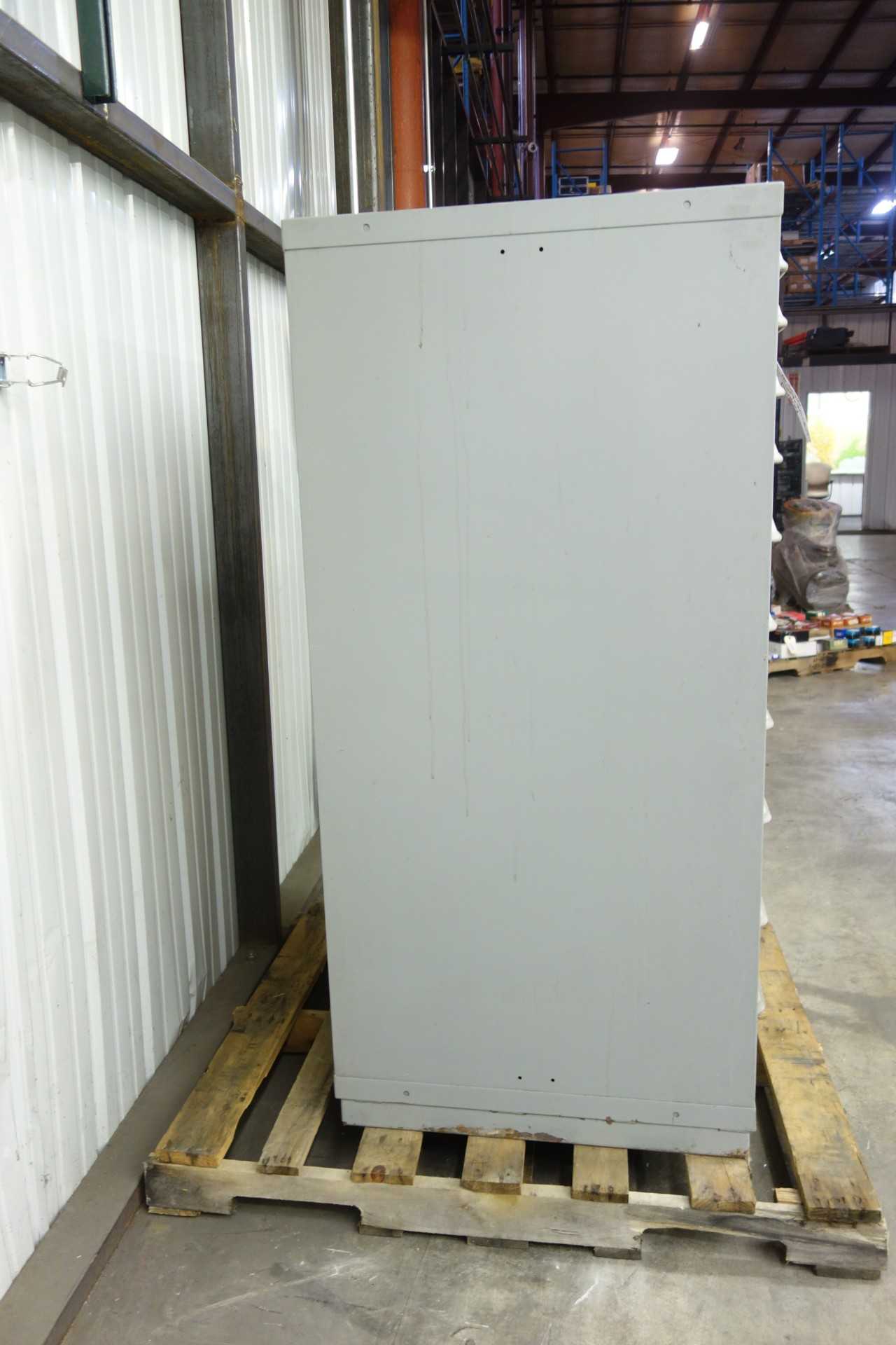 LYON 10 DRAWER LOCKING TOOL CABINET - TOOL STORAGE