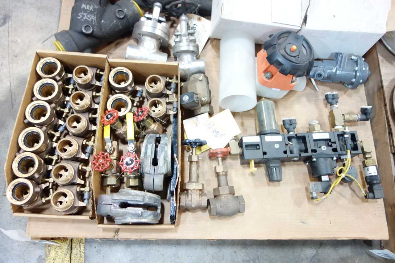 5 PALLETS OF ASSORTED VALVES AND VALVE ACCESSORIES - VALVES