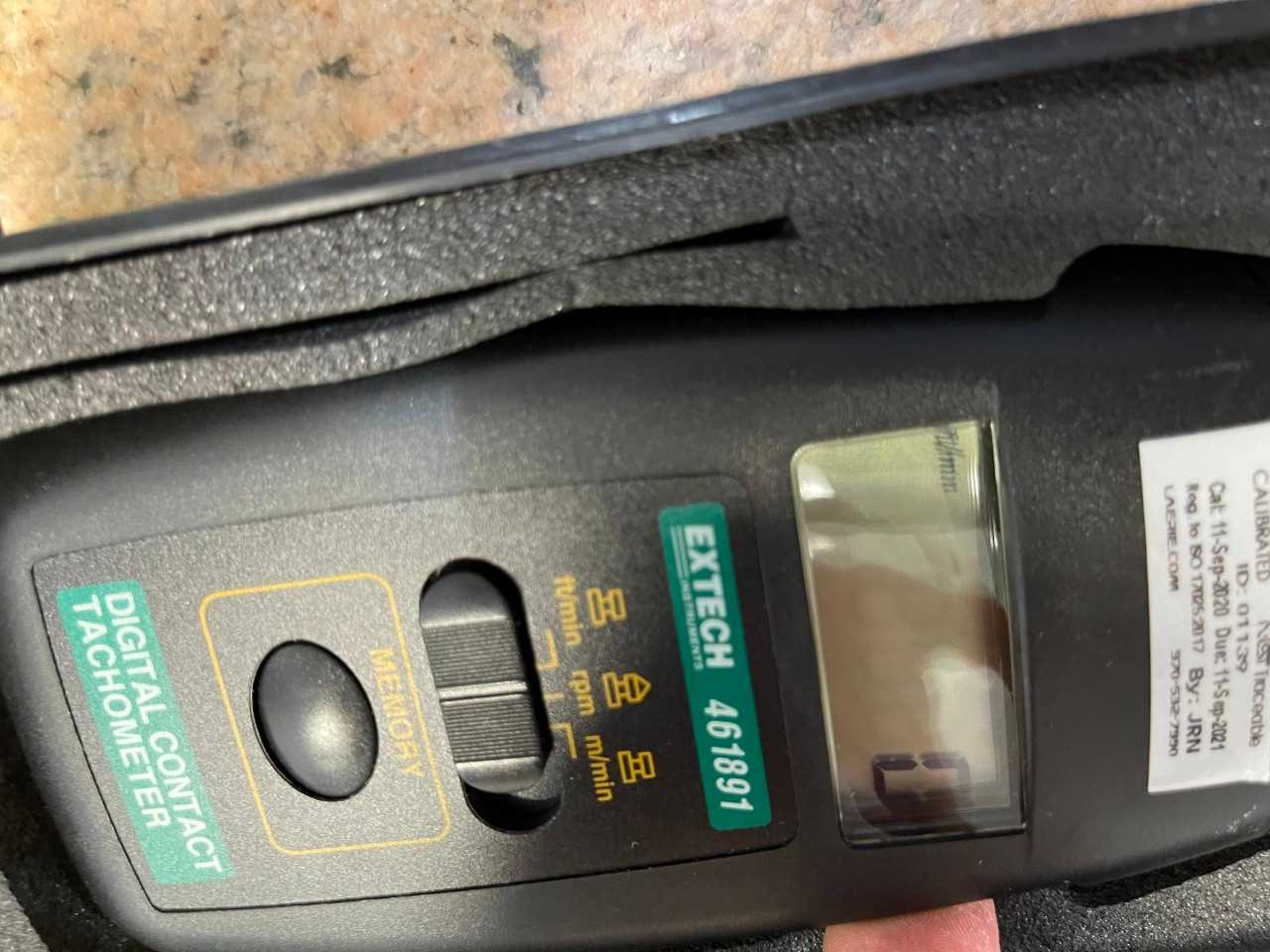 Extech Digital Contact Tachmeter - ELECTRIC POWER TOOLS