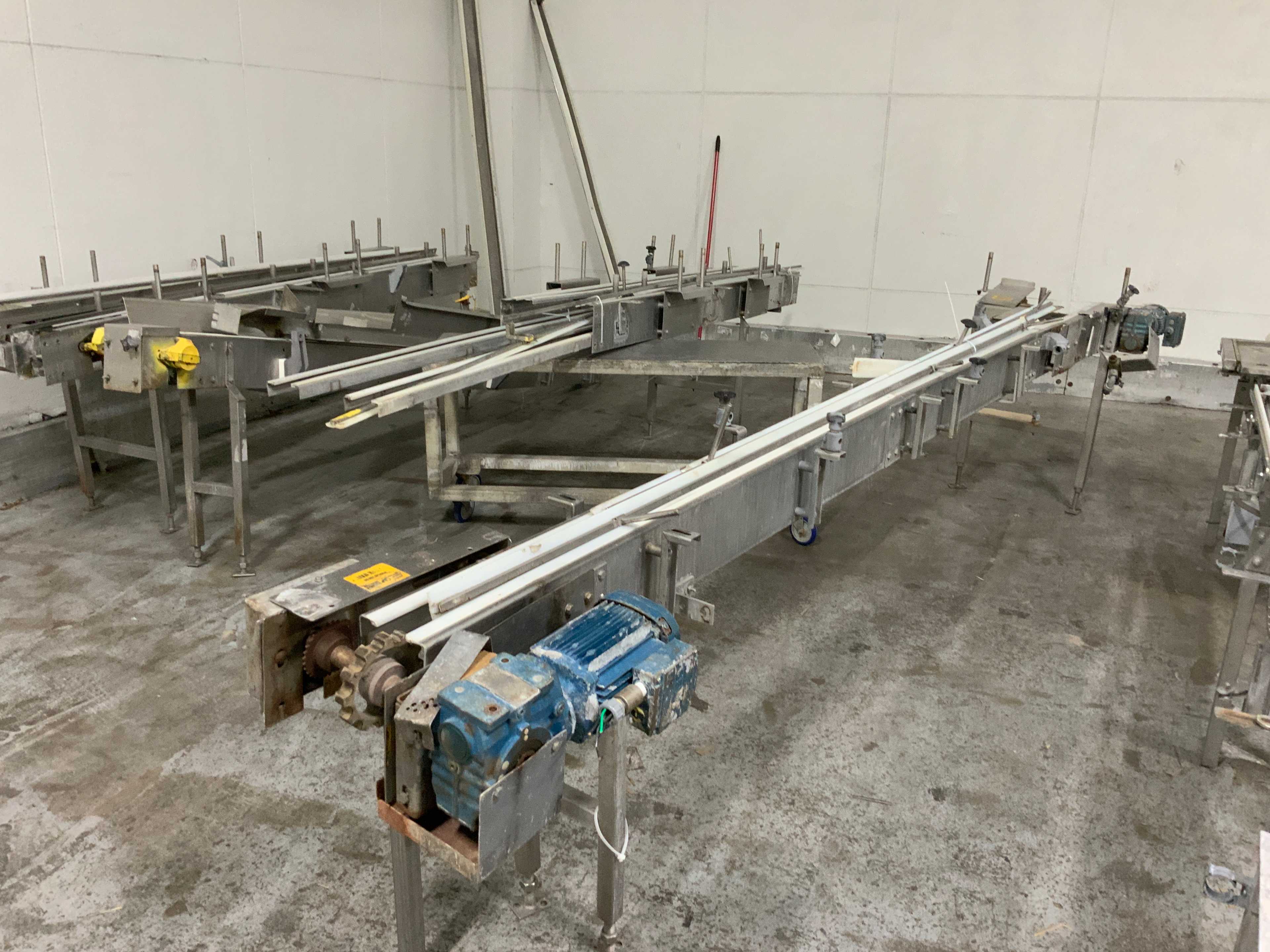 BULK LOT OF STAINLESS BELT & ROLLER CONVEYORS - CONVEYORS