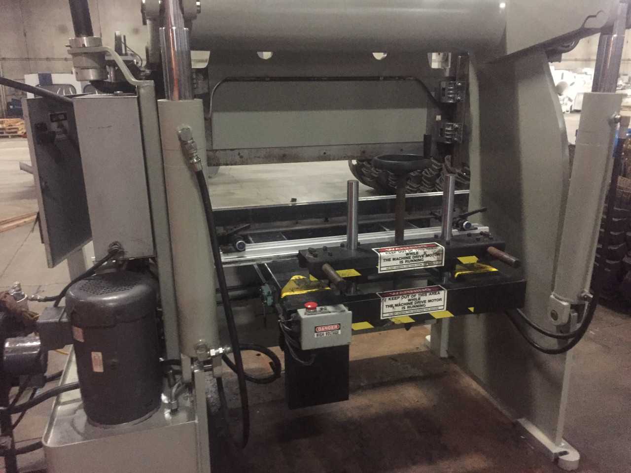 Accurpress 60 Ton x 6ft Accurpress Brake - PRESS BRAKES