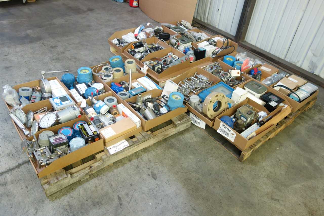 3 PALLETS OF ASSORTED INSTRUMENTATION - INSTRUMENTATION