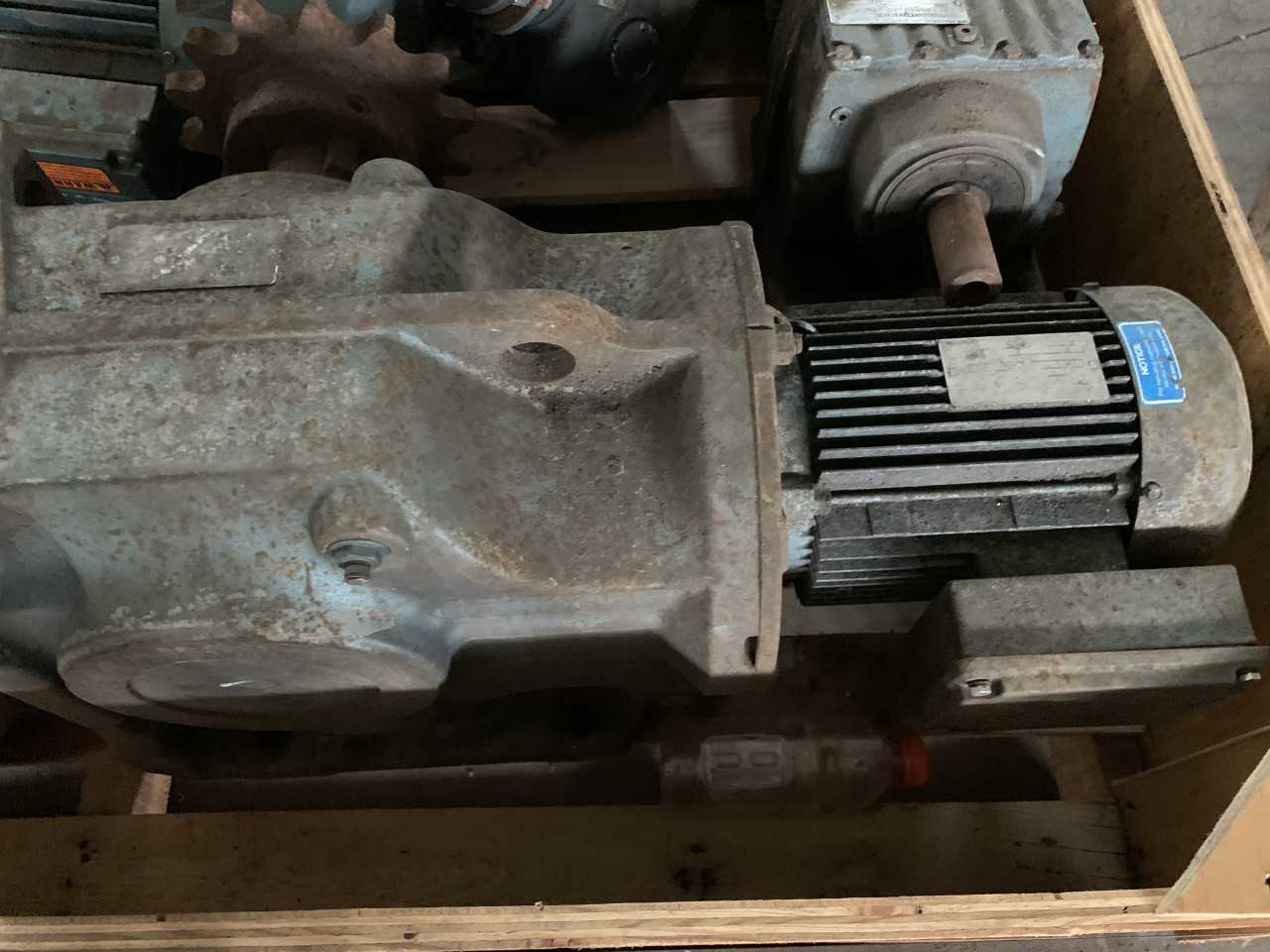 CRATE OF SEW-EURODRIVE GEAR MOTORS - GEAR REDUCERS