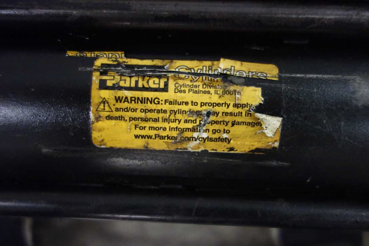 3 PALLETS OF ASSORTED HYDRAULIC AND PNEUMATIC PARTS AND ACCESSORIES - PNEUMATIC POWER TOOL