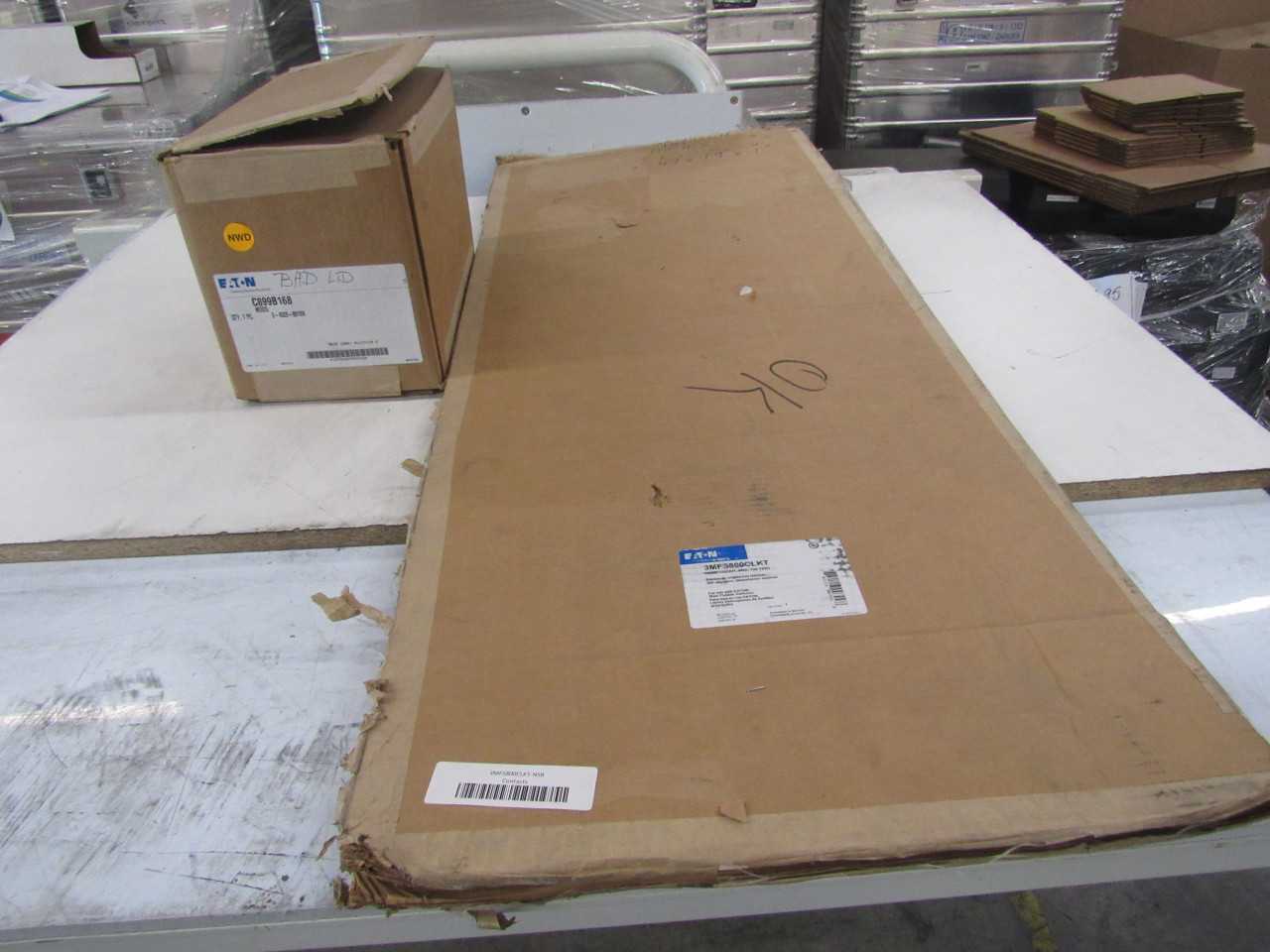 Lot of Quantity 1x Contact Kit and 1x Enclosure - ELECTRICAL COMPONENTS